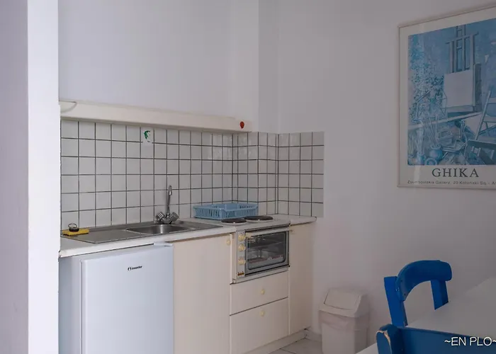 Ξενοδοχείο με διαμερίσματα Enplo